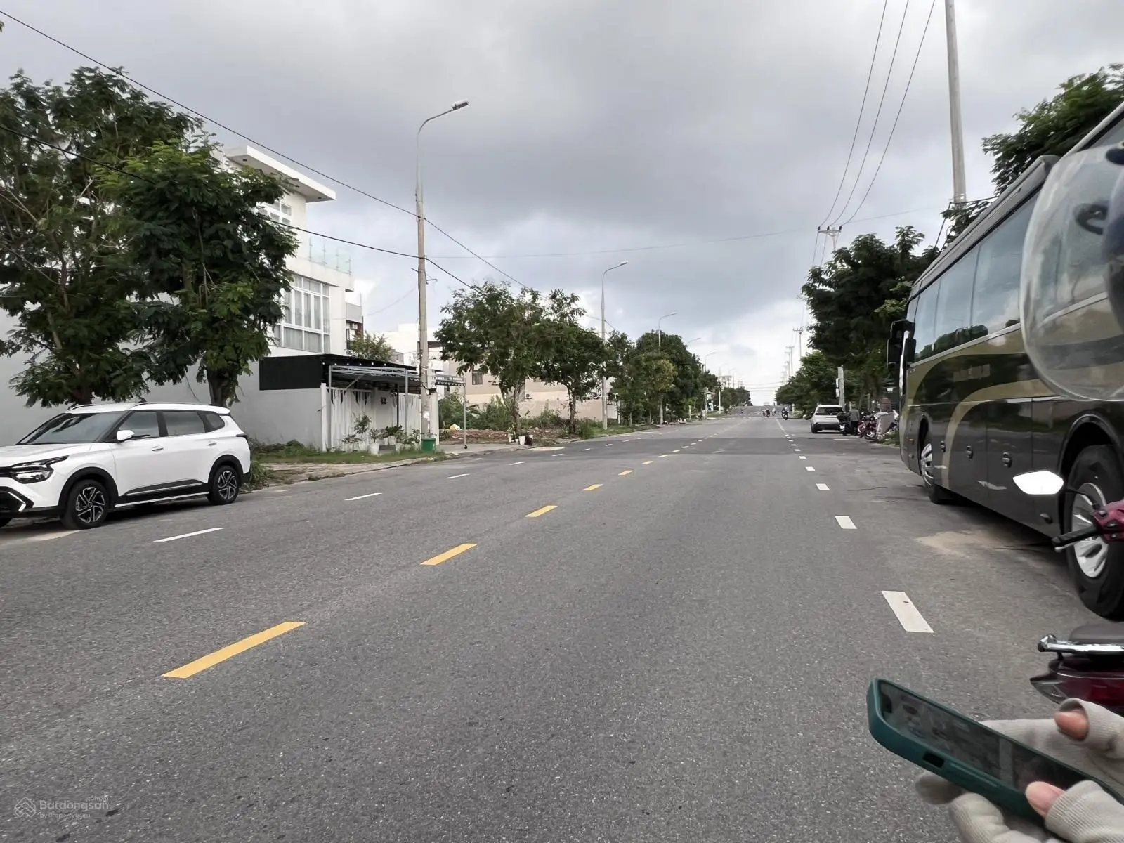 Bán Biệt thự ven sông Hàn 200 m2 ngang 10m siêu xịn, 50m ra sông Chương Dương, trục 10.5m chỉ 16 tỷ