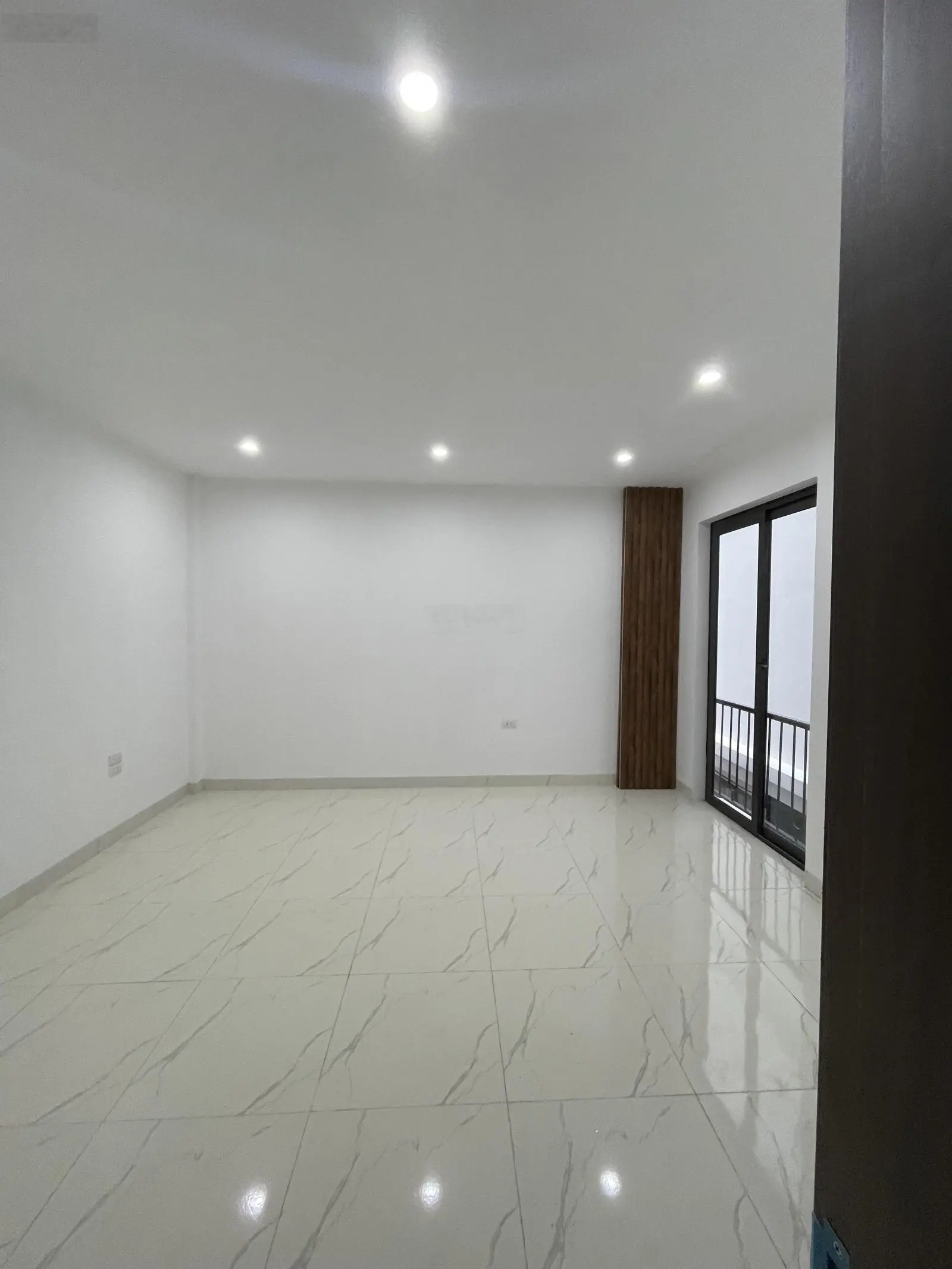 BÁN NHÀ RIÊNG 4,130 TỶ, xây mới 39M2, 5 PN, 4 vs ở và cho thuê tốt khu vực đông dân tiện ích