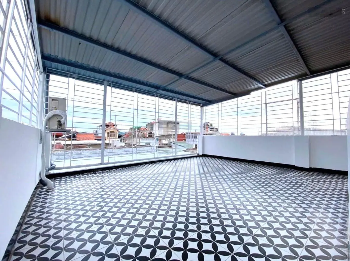 Bán nhanh nhà siêu đẹp ngõ 32 An Dương - Tây Hồ - 40m2 - 5 tầng - 5.2m mặt tiền - 7.9 tỷ - gần phố