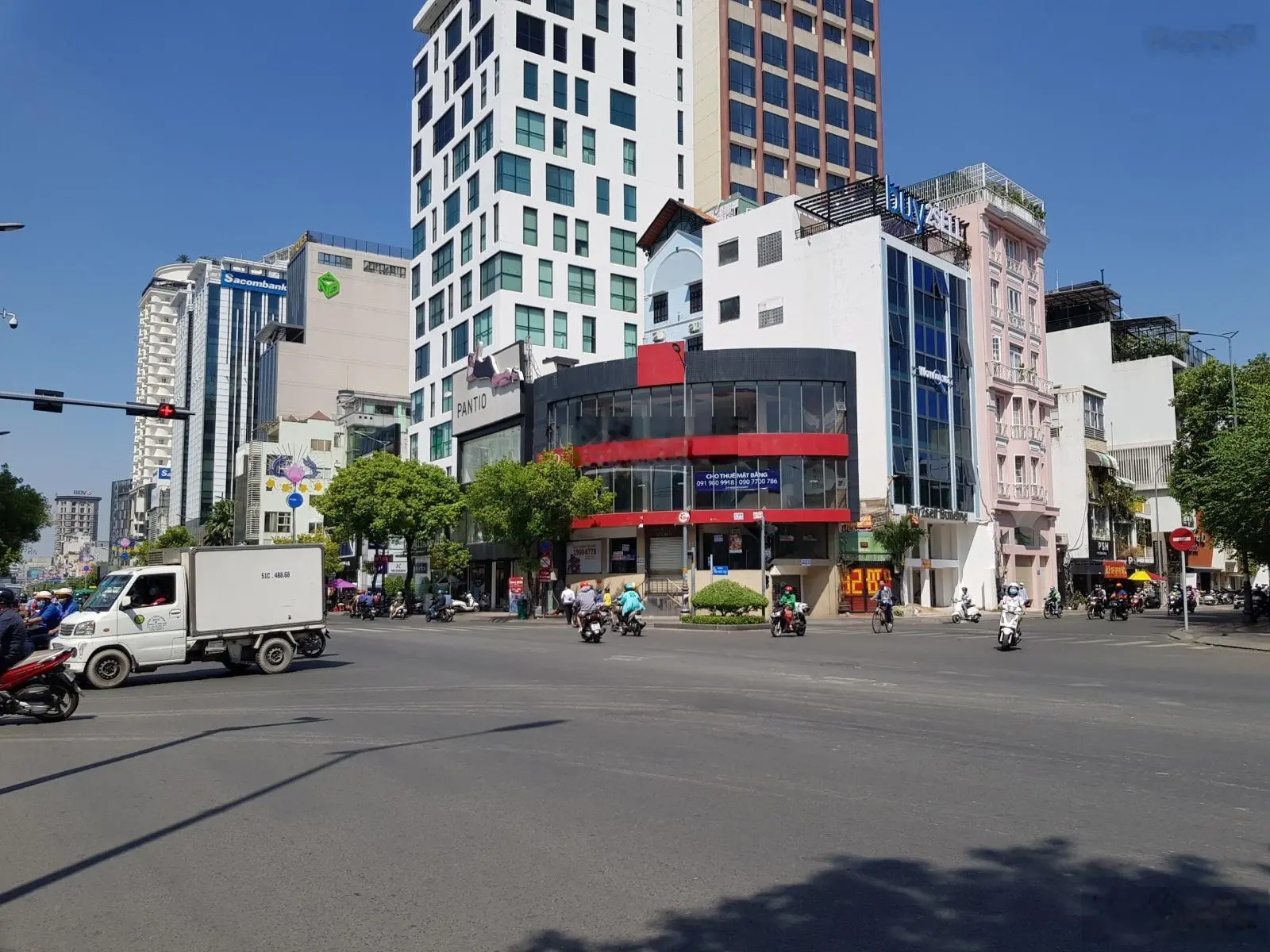 Phố ẩm thực! MT Phan Xích Long, Phú Nhuận, 8x18m, Hầm + 4 Tầng - HĐT: 200 tr/th, giá 59 tỷ