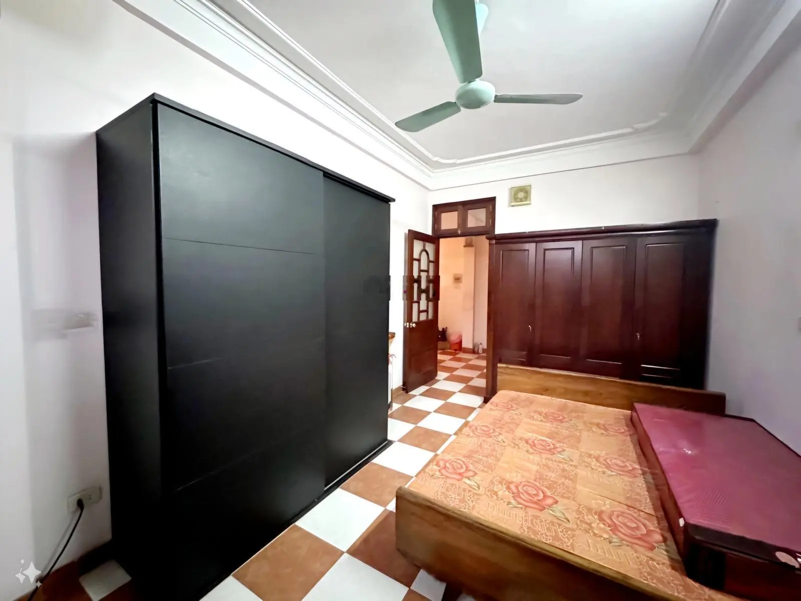 Bán nhà phố Xã Đàn, Đống Đa - 50m2x5 tầng, phân lô, ô tô tránh, kinh doanh văn phòng