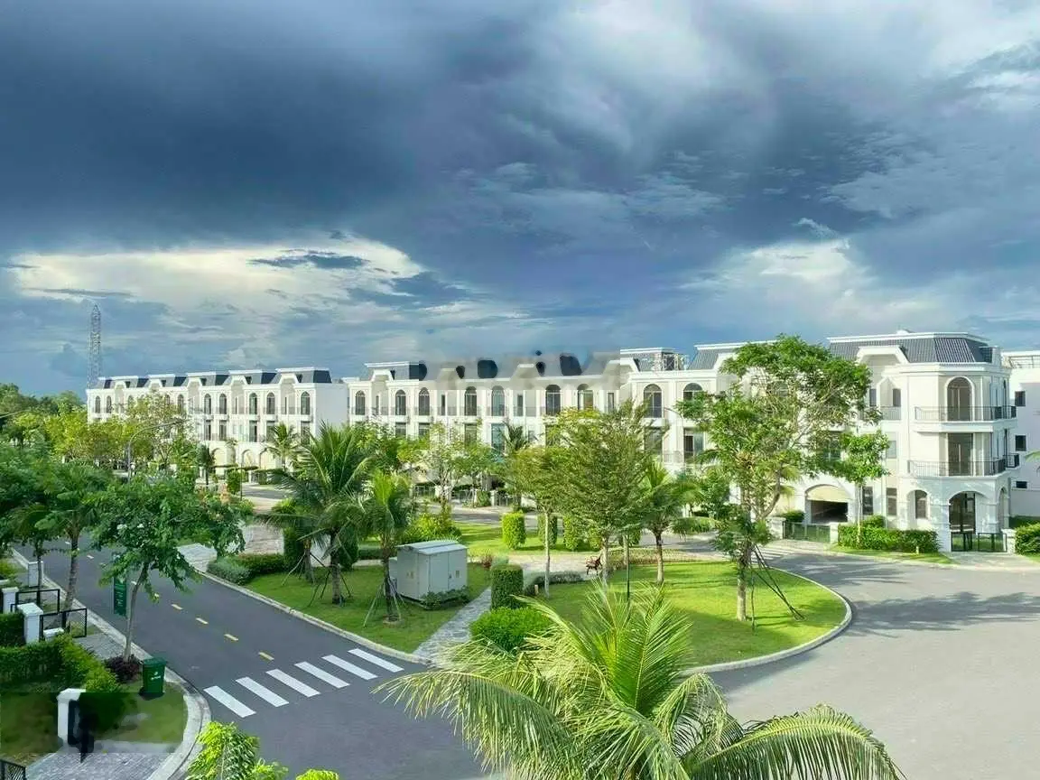 Còn 5 căn nội bộ CĐT duy nhất. Trả trước 20% nhận nhà còn lại góp không lãi suất trong vòng 2 năm