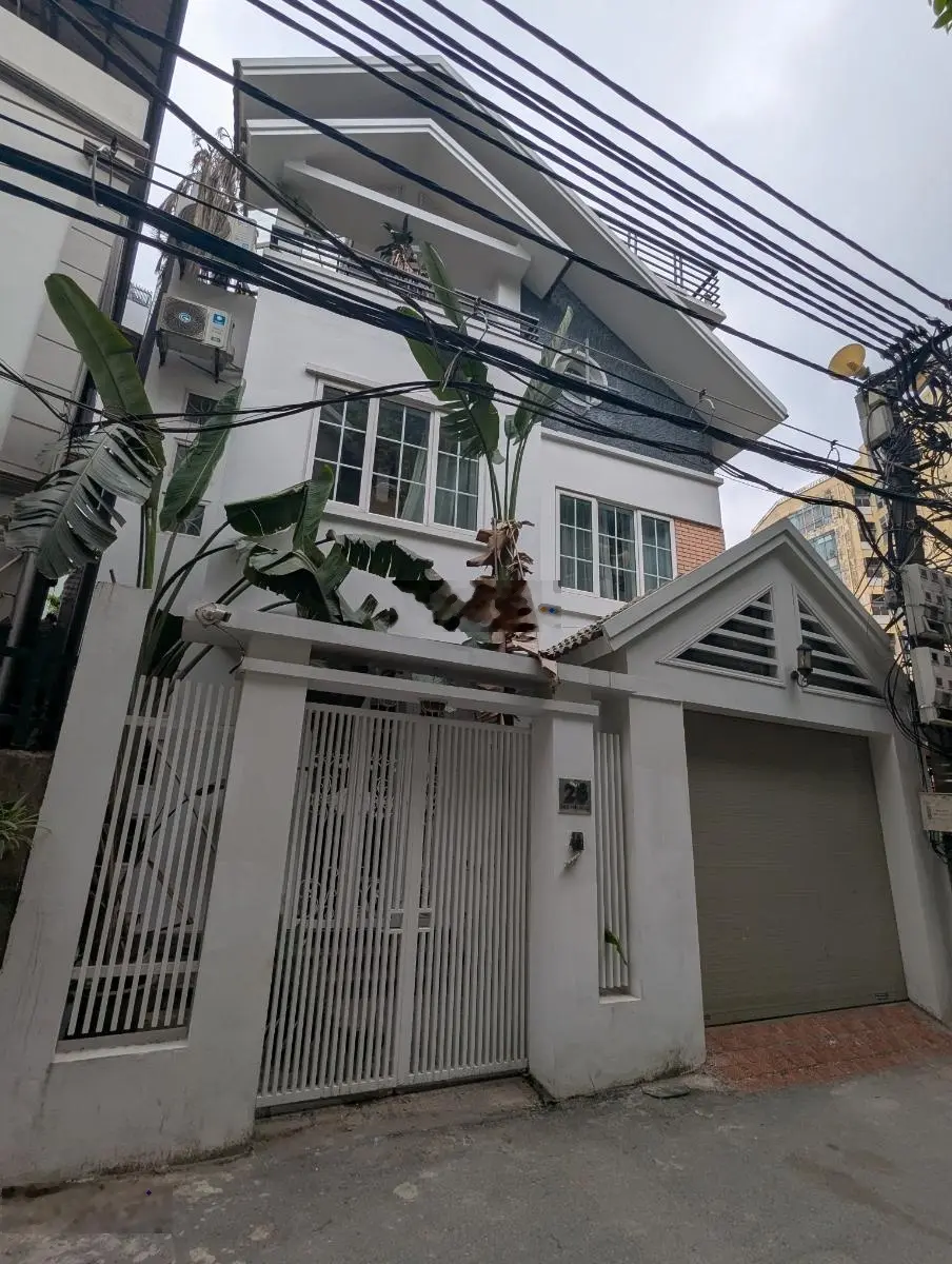 Siêu phẩm biệt thự vip, âu cơ, tây hồ - 90m2 - ô tô - mt 8m- lô góc - sát hồ tây - giá 31 tỷ hơn .