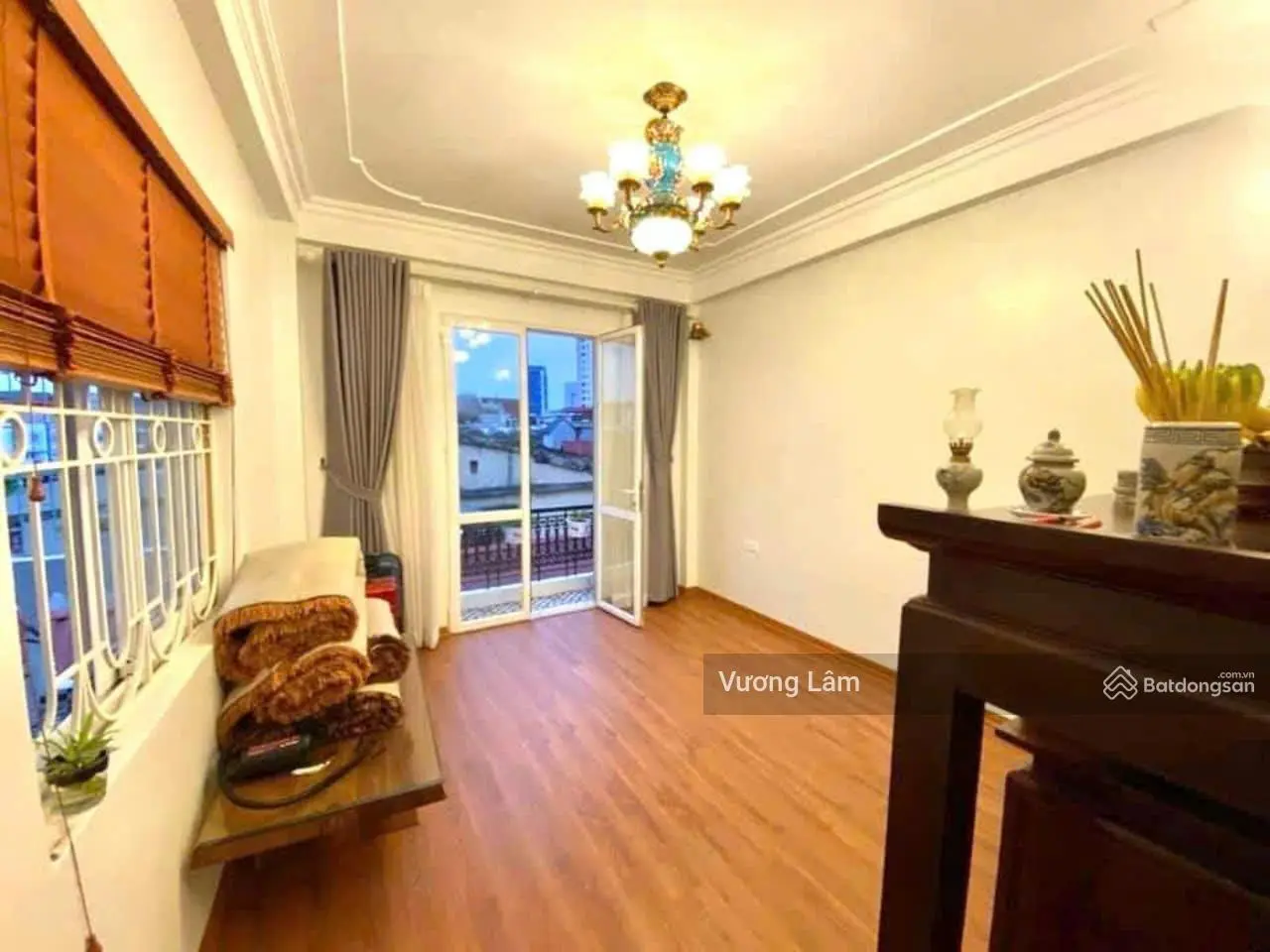 Bán nhà Thái Thịnh - ngõ nông, 10m oto - dân xây khung cột, full nội thất ở ngay - 39m2 5T 8,6 tỷ