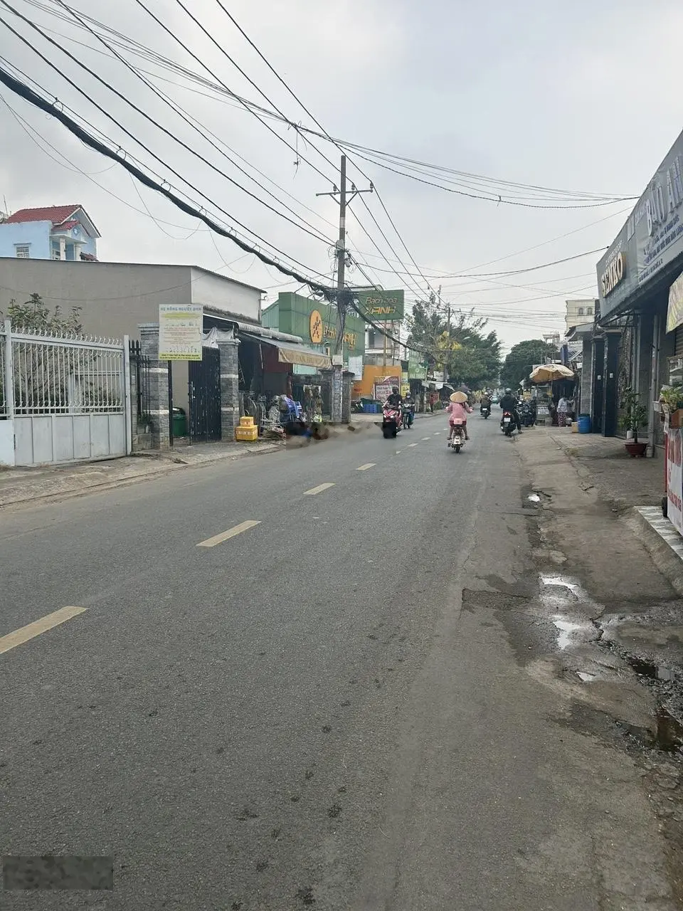 Cần bán dãy nhà trọ, trường chinh, quận 12, ngang 5m x 16m, giá 2 tỷ nhỉnh.