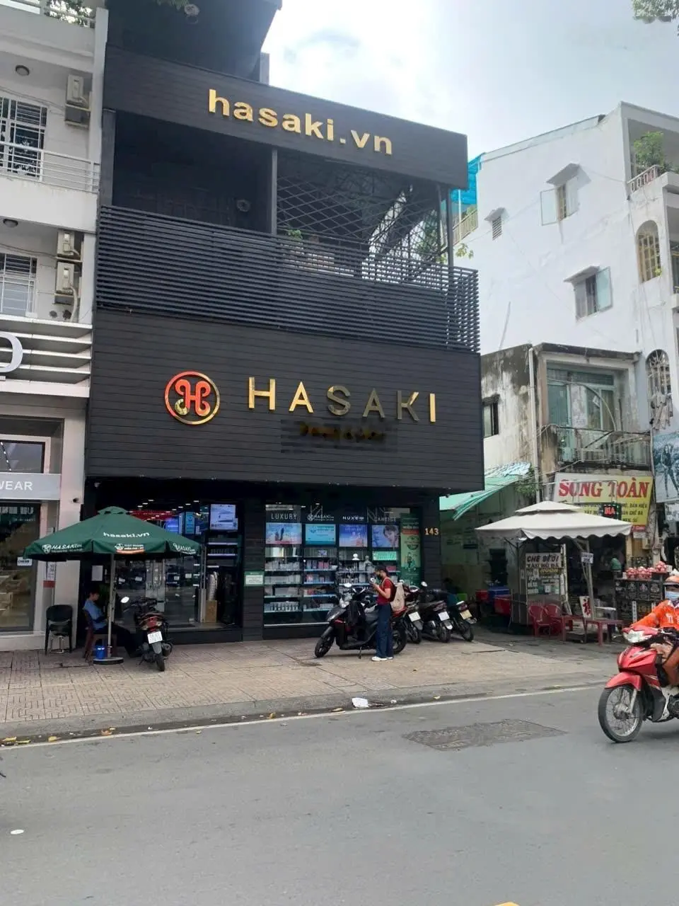 Bán mặt tiền Cách Mạng Tháng Tám, Q3 - DT: 5.9 x 33m, 195m2 - 3 tầng - HĐT 220 triệu - Giá 28 tỷ
