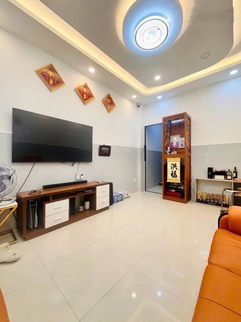 Bán nhà riêng đẹp 6,89 tỷ, 44m2 tại Lê Văn Sỹ, p 13, Q3, HCM nhiều tiện ích