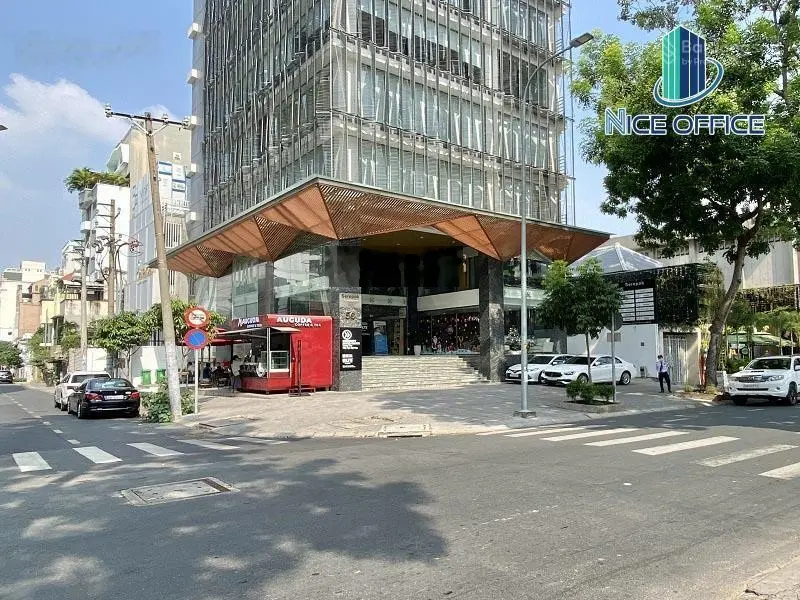 Bán tòa nhà Hạng B,MT Đường Nguyễn Gia Thiều Q3. DT: 27x40m, Hầm, 10 Tầng.