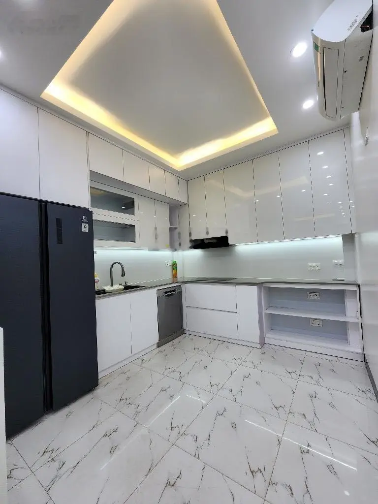 Nhà siêu rộng, ngõ thông, full nội thất, an sinh đỉnh, bán nhà Gốc Đề, 42m2, 5T, hơn 5 tỷ