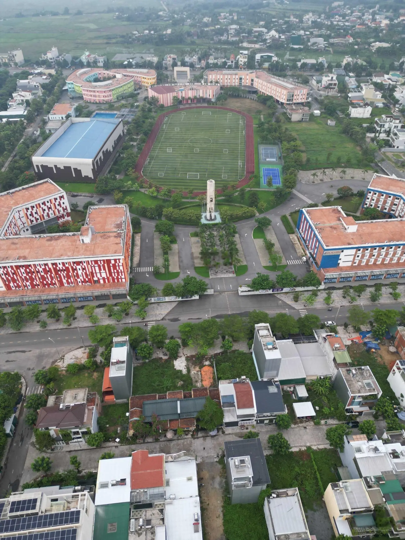 Bán đất mặt tiền Trương Quan Cận lô sạch đẹp đối diện công viên