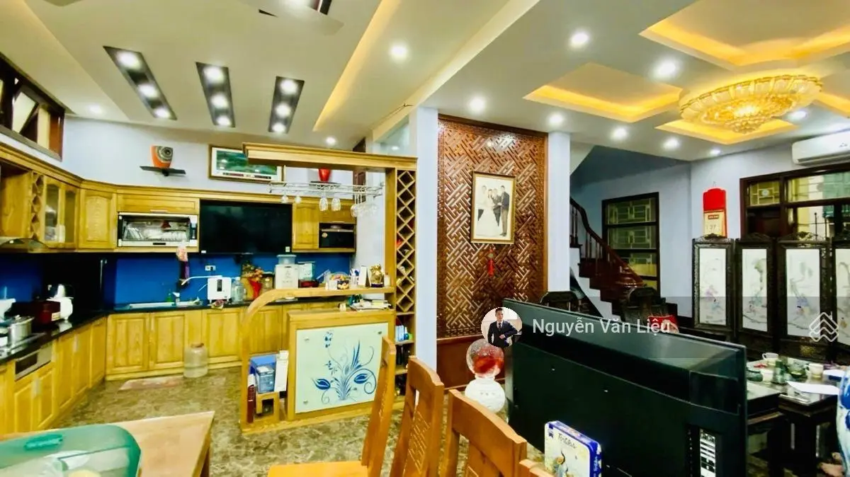 Chính chủ bán nhà phố trích sài, tây hồ, lô góc, 95m 4t mt7m, giá 13.2 tỷ