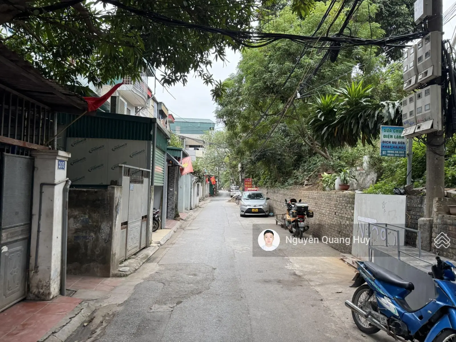 Cực hiếm, bán nhà 3 tầng, DT 40m2 tại phường Ngọc Thụy, lô góc 3 mặt thoáng, đường ô tô