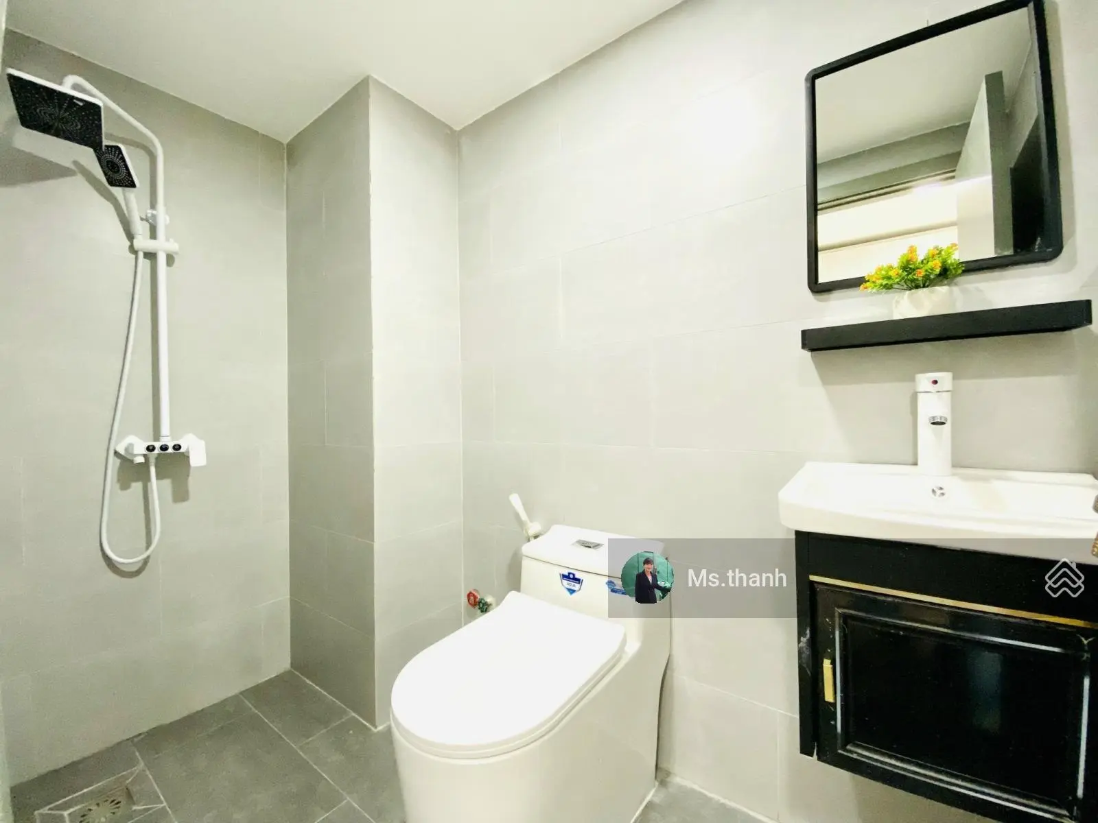 Ngang khan hiếm 12mX16m, 4 tầng BTCT, ngay Nguyễn Trọng Tuyển, khu sang Phường 8, Phú Nhuận