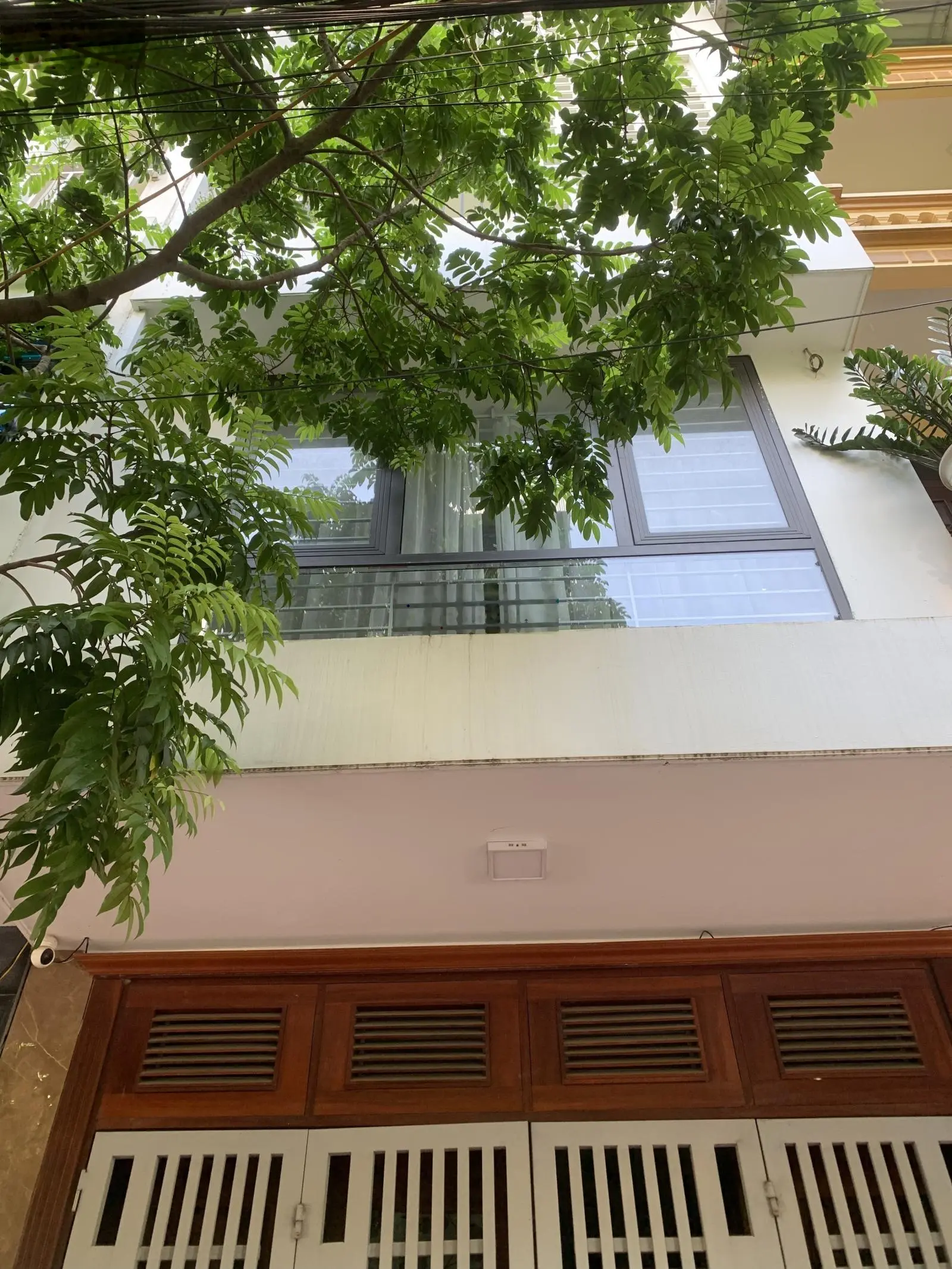 CẦN BÁN GẤP:NHÀ LIỀN KỀ CỔNG ĐỒNG LA KHÊ :PHÂN LÔ VỈA HÈ-KD-SỔ HOA HẬU.5T XÂY 2018:DT48m:MT3,9m.11x