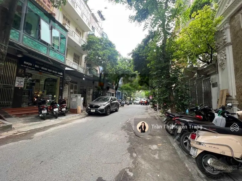 Bán nhà mặt phố Vũ Phạm Hàm, sát Trung Hòa 70m2 mới đẹp 5 tầng thang máy, gara, mặt tiền 5m, 31 tỷ