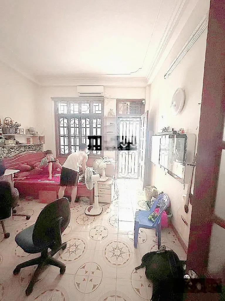 Hồ Tùng Mậu , 65m2 , 4 tầng , chủ cần tiền giảm mạnh 1 tỷ , giá mới 8,9 tỷ . gần 5 đh lớn .