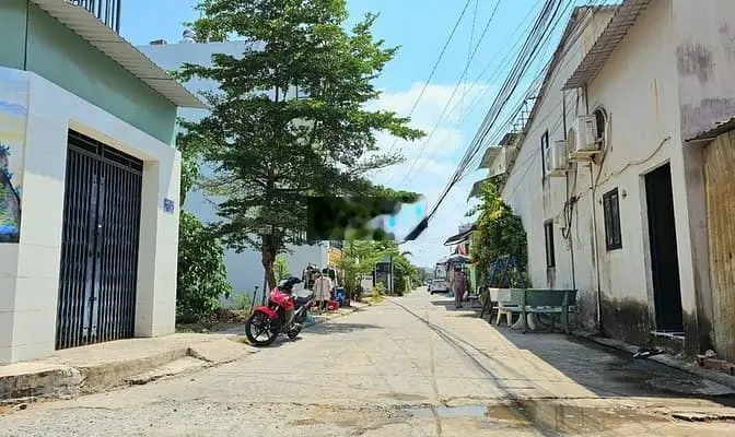 Bán nhà 1 trệt 2 lầu hẻm xe hơi đường 100A . P tân phú. Tp thủ đức