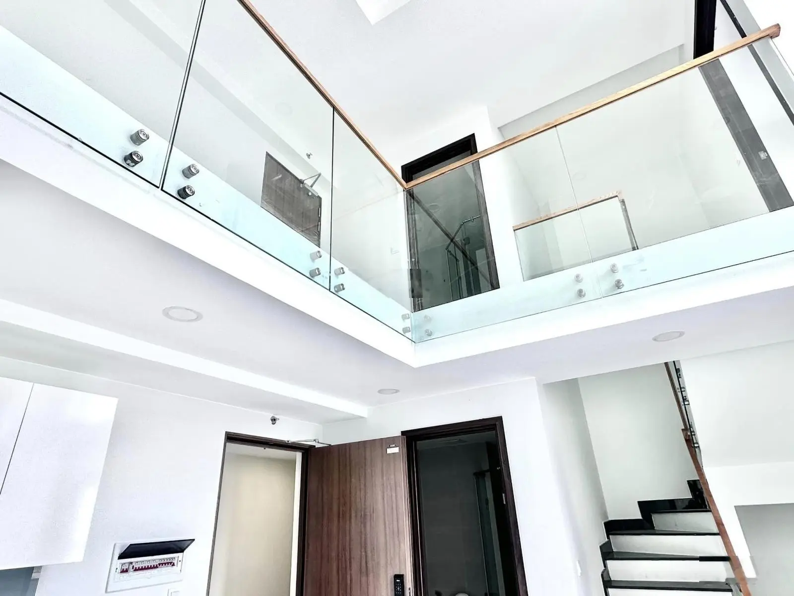 Căn duplex giá rẻ nhất Pegasuite 2 chỉ 3,8 tỷ cho 2PN - nhà đẹp view Bitexco - hỗ trợ vay ngân hàng