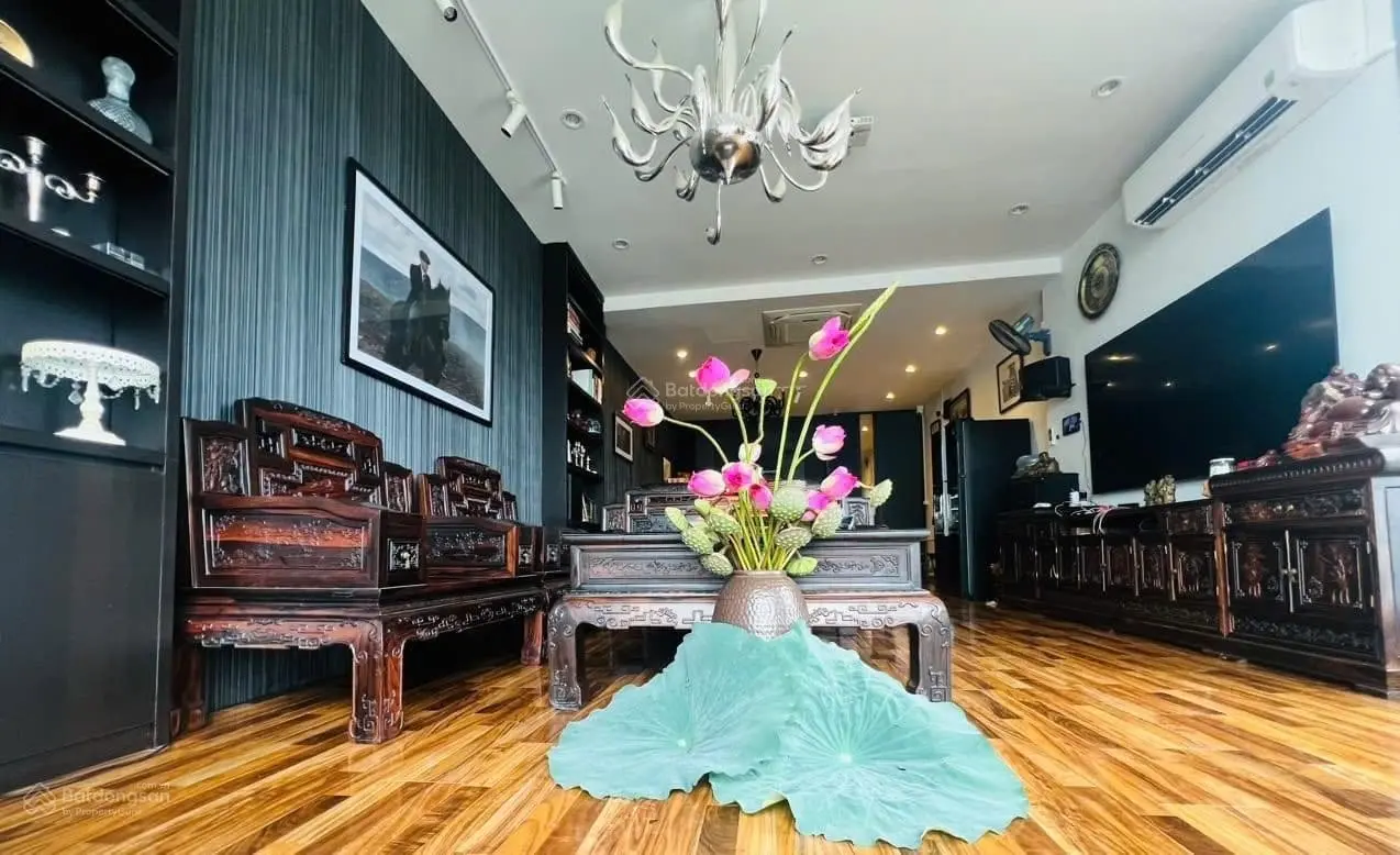 Đẳng cấp! Ngay mặt phố An Dương Vương 100m2, 6 tầng thang máy, nội thất xịn sò, gara ôtô. Giá 22 tỷ