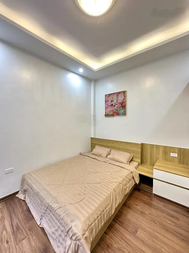 Bán nhà Tân Ấp Phúc Xá Ba Đình. DT: 50m2 4T. Cách ô tô 30m. SĐ nở hậu. Giá. 6,79 tỷ