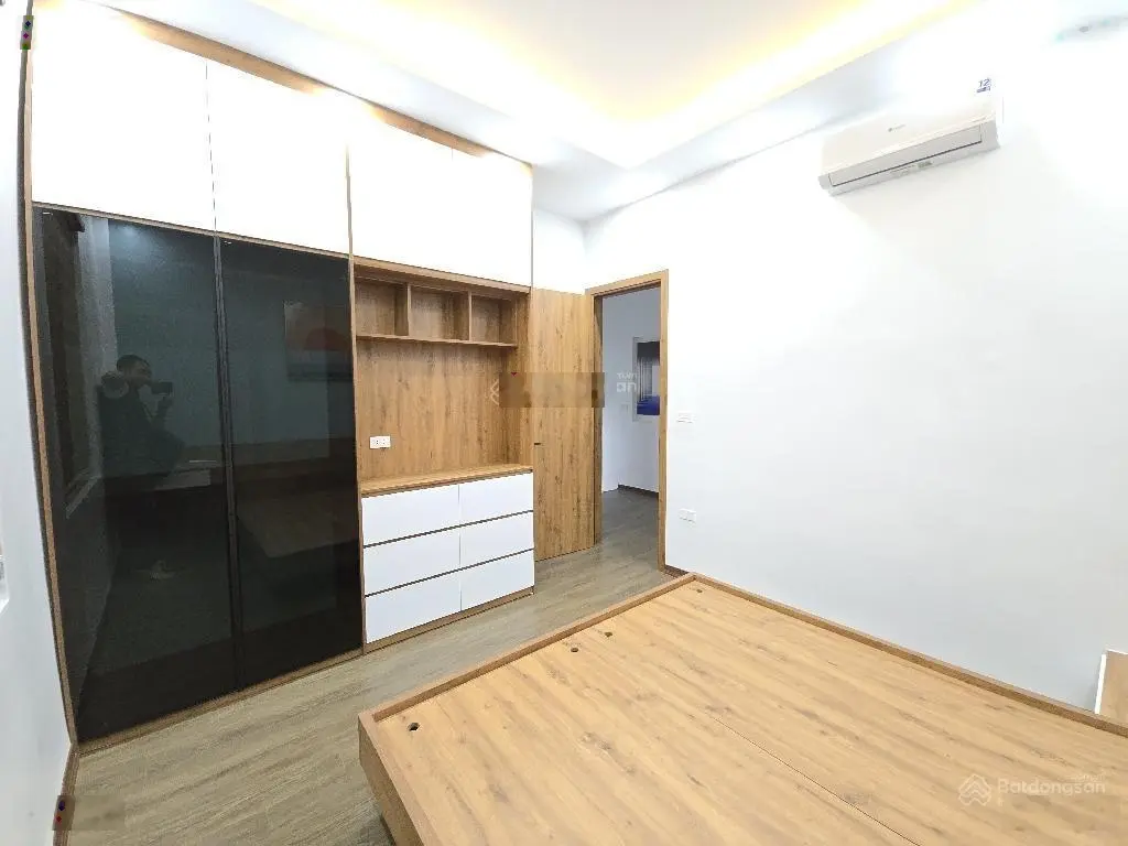 Bán nhà Giải Phóng, Hoàng Mai, nhà mới đi bộ ra bến xe nước ngầm, 4T mới, 40m2, 7.2 tỷ