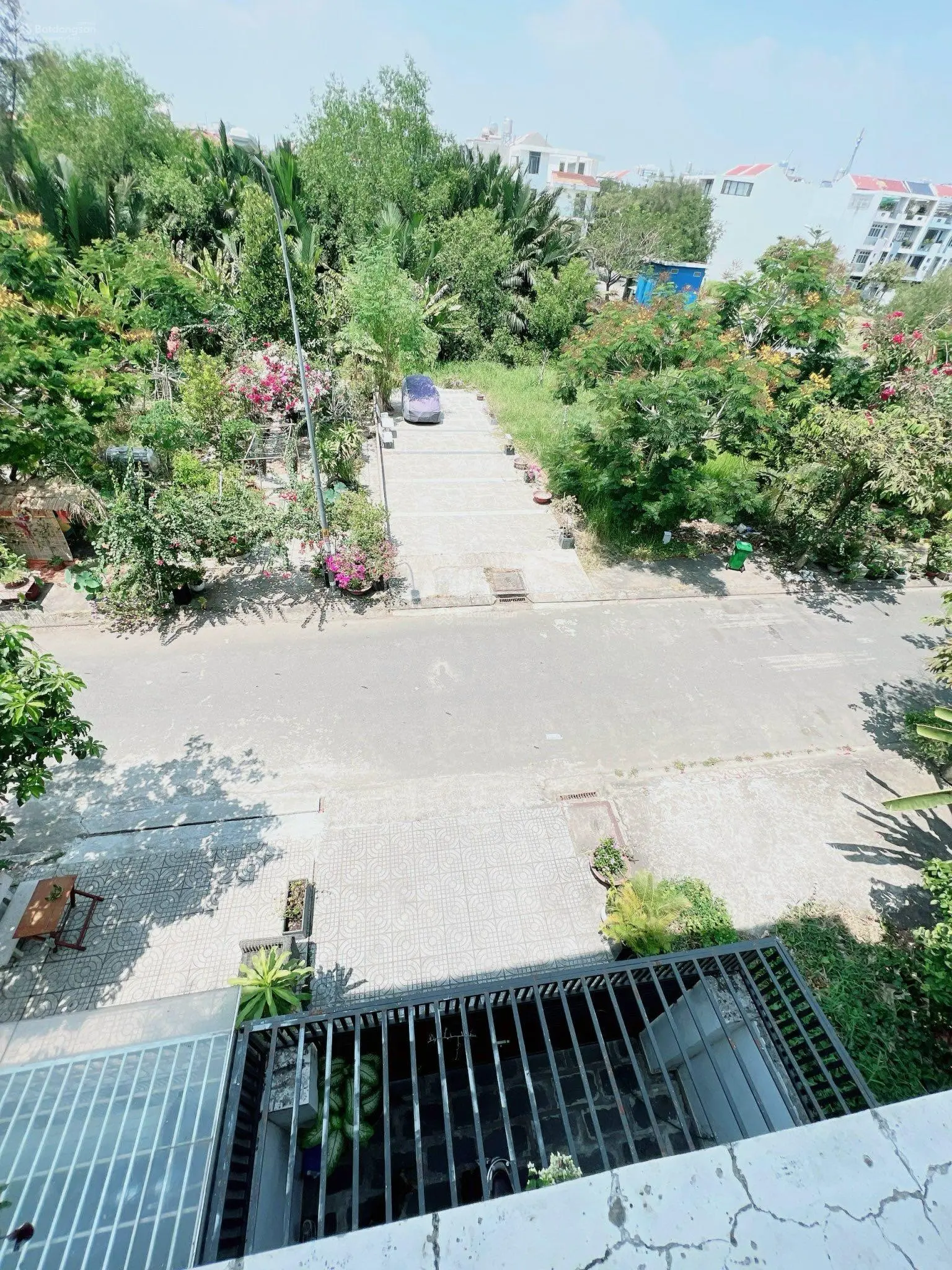 Cần bán căn nhà tuyệt đẹp, đối diện công viên KDC Sadeco Phước Kiển A. DT: 5m x 20m, sổ hồng riêng