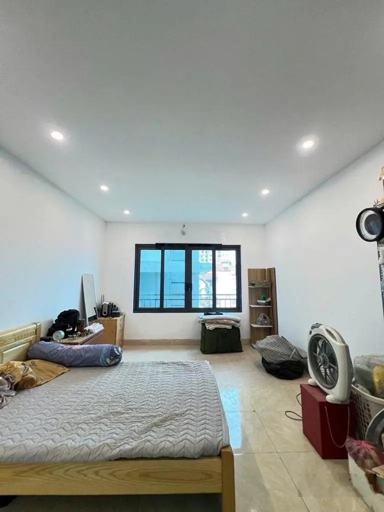 Nhà Trịnh Đình Cửu 37m2 6 tầng sát mặt phố MT rộng, sổ đỏ vuông đẹp
