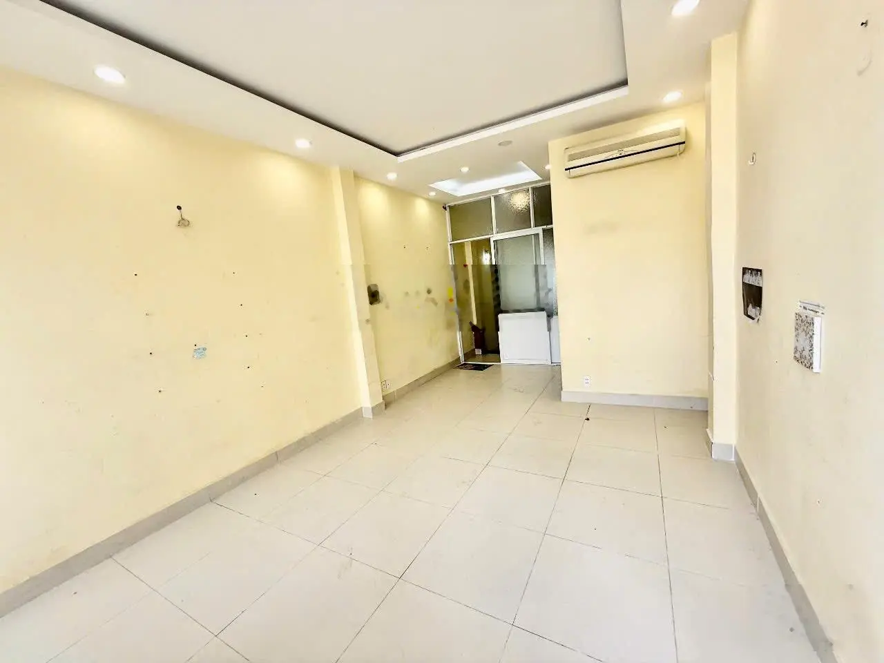 Bán nhà đẹp to HXH khu Điện Biên Phủ giáp Q1 - SHR. Giá quá tốt