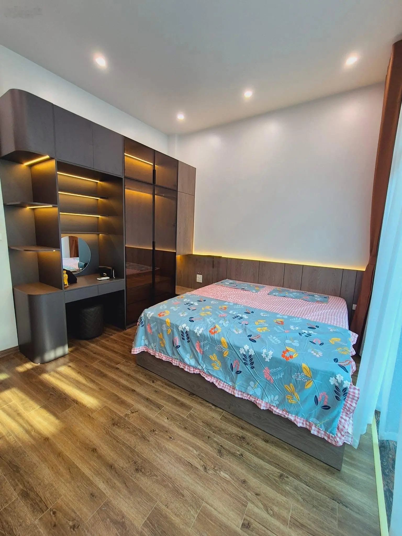 Bán gấp nhà Quan Nhân - Thanh Xuân ô tô, lô góc 3 thoáng, gần phố, 50m2, 4T, MT 4m. Nhỉnh 9 tỷ