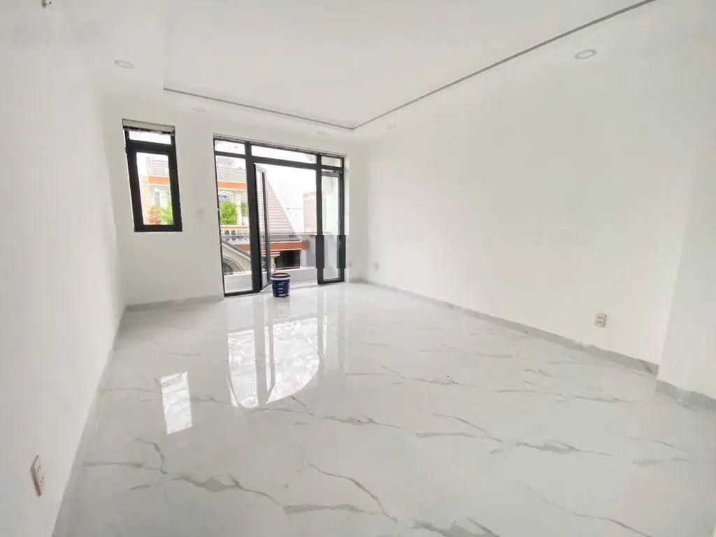 Tặng full nội thất xịn sò - 5 tầng nhà đẹp mới - hệ thống hiện đại - giáp Tân Phú - HXH 8m - hơn 9T