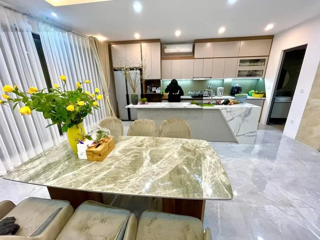 Bán nhà Nghĩa Tân, Tô Hiệu Cầu Giấy 85m2 , mặt tiền 6m , 24 chỗ, kinh doanh ngày đêm, nhỉnh 23 tỷ,
