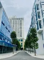 CC bán liền kề Galaxy TSQ Vạn Phúc góc và cạnh góc hoàn thiện full giá 25 tỷ. LH: 0963 689 ***