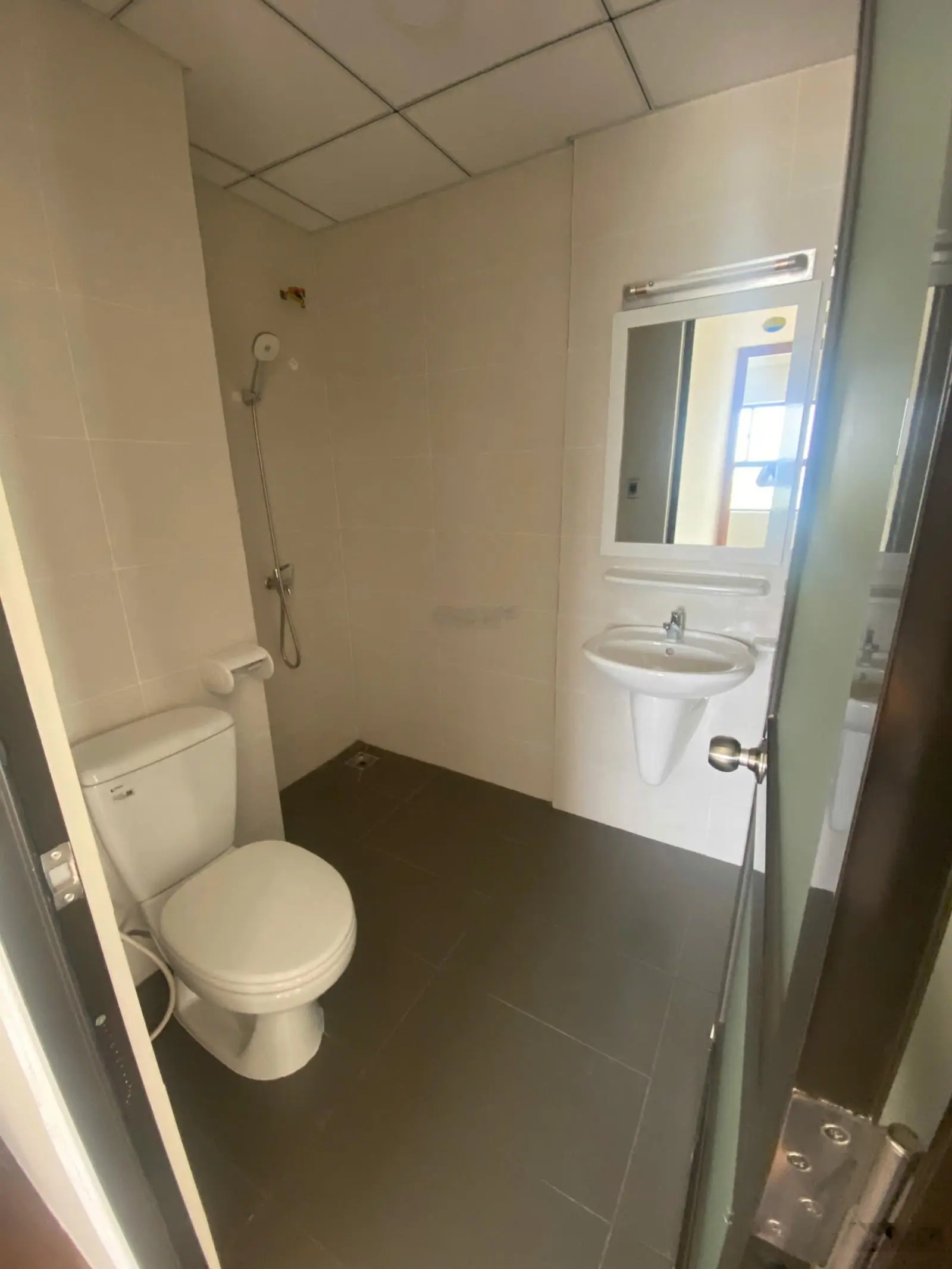 Căn hộ Ehome Bến Lức giá 1.4 tỷ DT 63m2 2 phòng ngủ + 2WC + ban công. LH 0906 499 ***. Nhà mới 100%