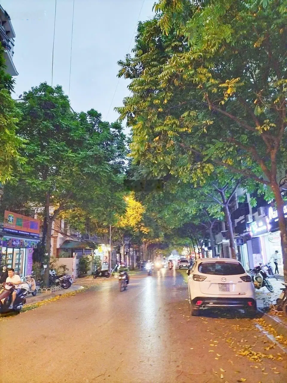 Bán BT liền kề Nguyễn Văn Huyên, Cầu Giấy.Dt 92 m2, 4 tầng , MT= 5,8 m, SĐCC , giá 26,9 tỷ.