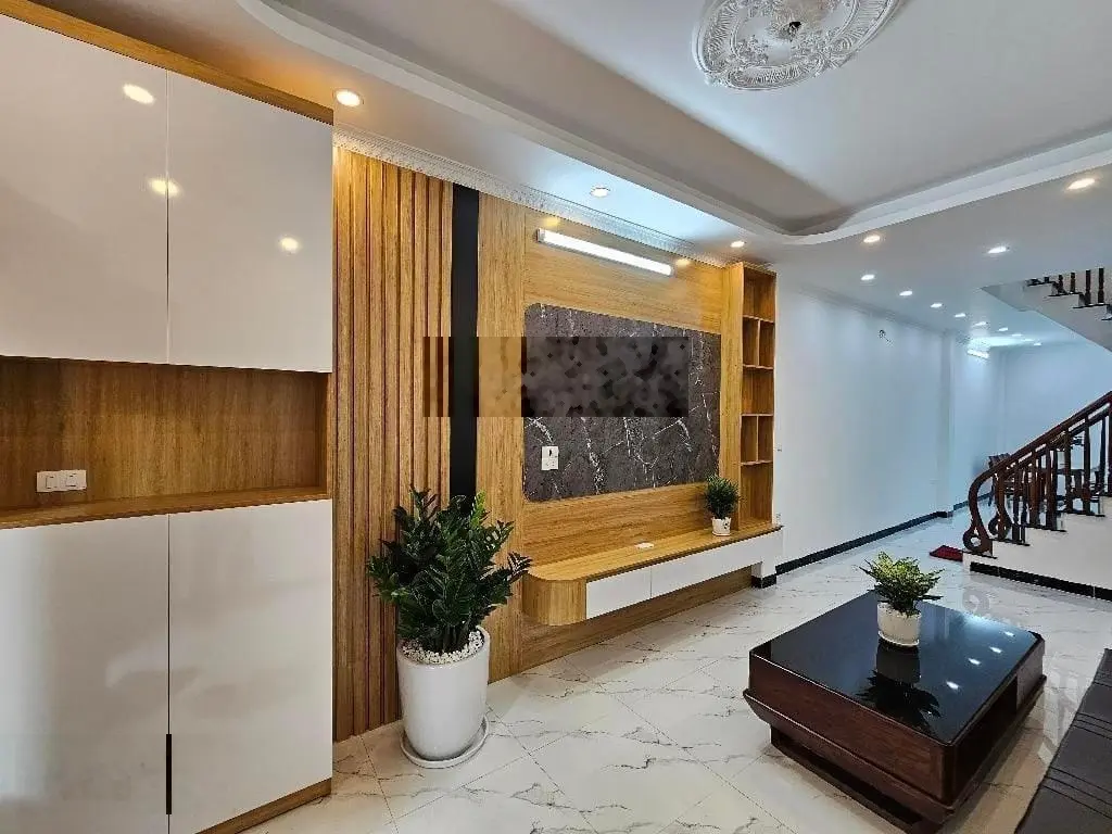 Chính chủ cần bán nhà xây 5 tầng 1 tum vuông vắn, nhà xây mới giá tôi bán gấp chỉ 6.5 tỷ, sẵn sổ