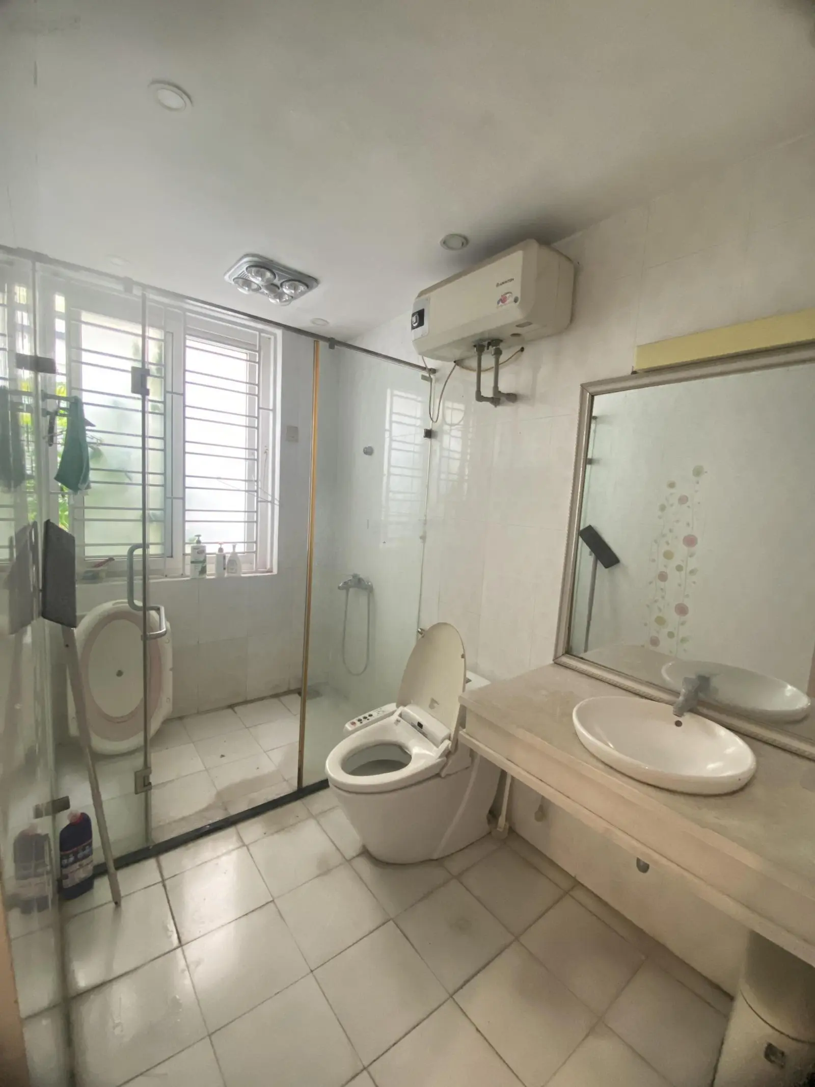 Bán gấp biệt Thự Việt Hưng 200mx4tầng - Mặt Phố ô tô tải tránh, xung quoanh 3 vườn hoa siêu thoáng