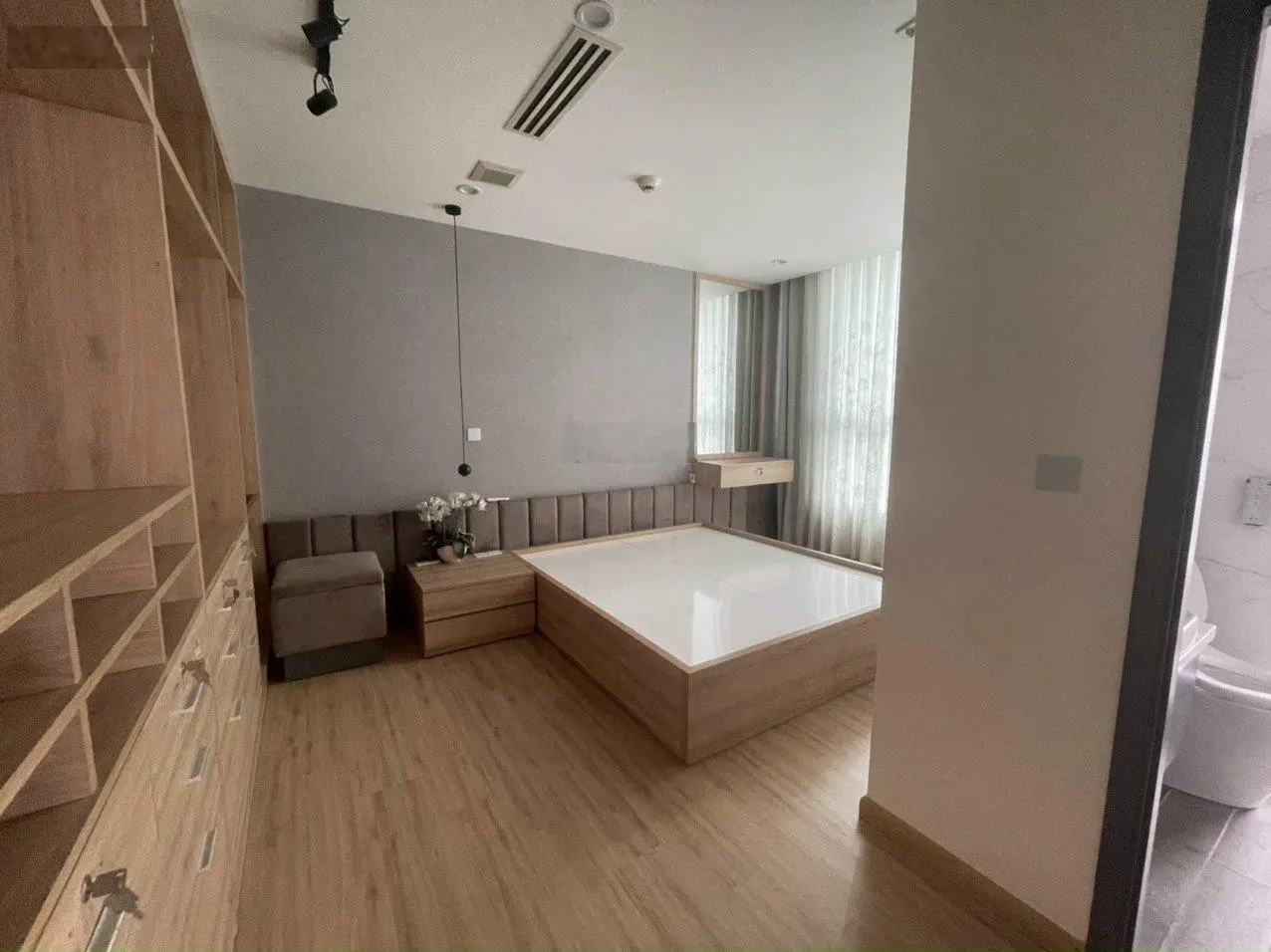 Bán Căn hộ Garden Gate, căn góc, 3PN, 3WC, 111m2, full nội thất giá 7 tỷ 4 nét thu về 0908 435 ***