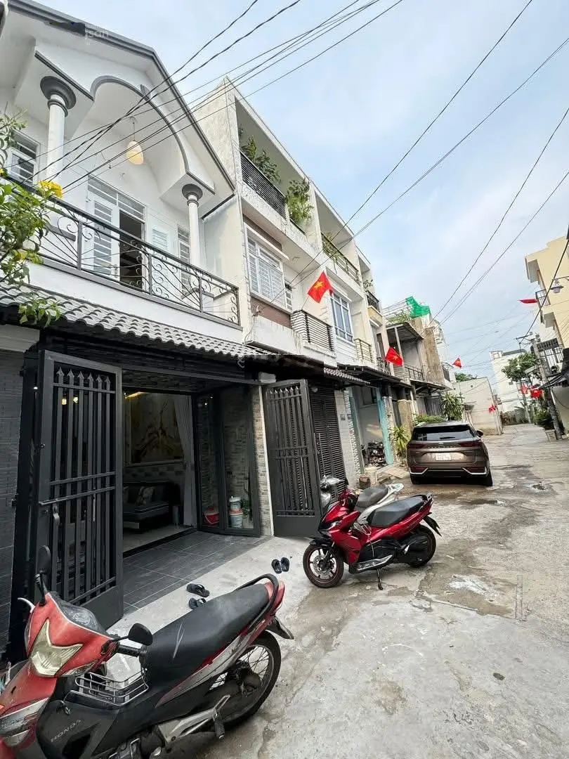 Bán NR Giá 5tỷ390 60m2 tại Tam Bình, Hiệp Bình Chánh , HCM , LH 0968062321 Huy