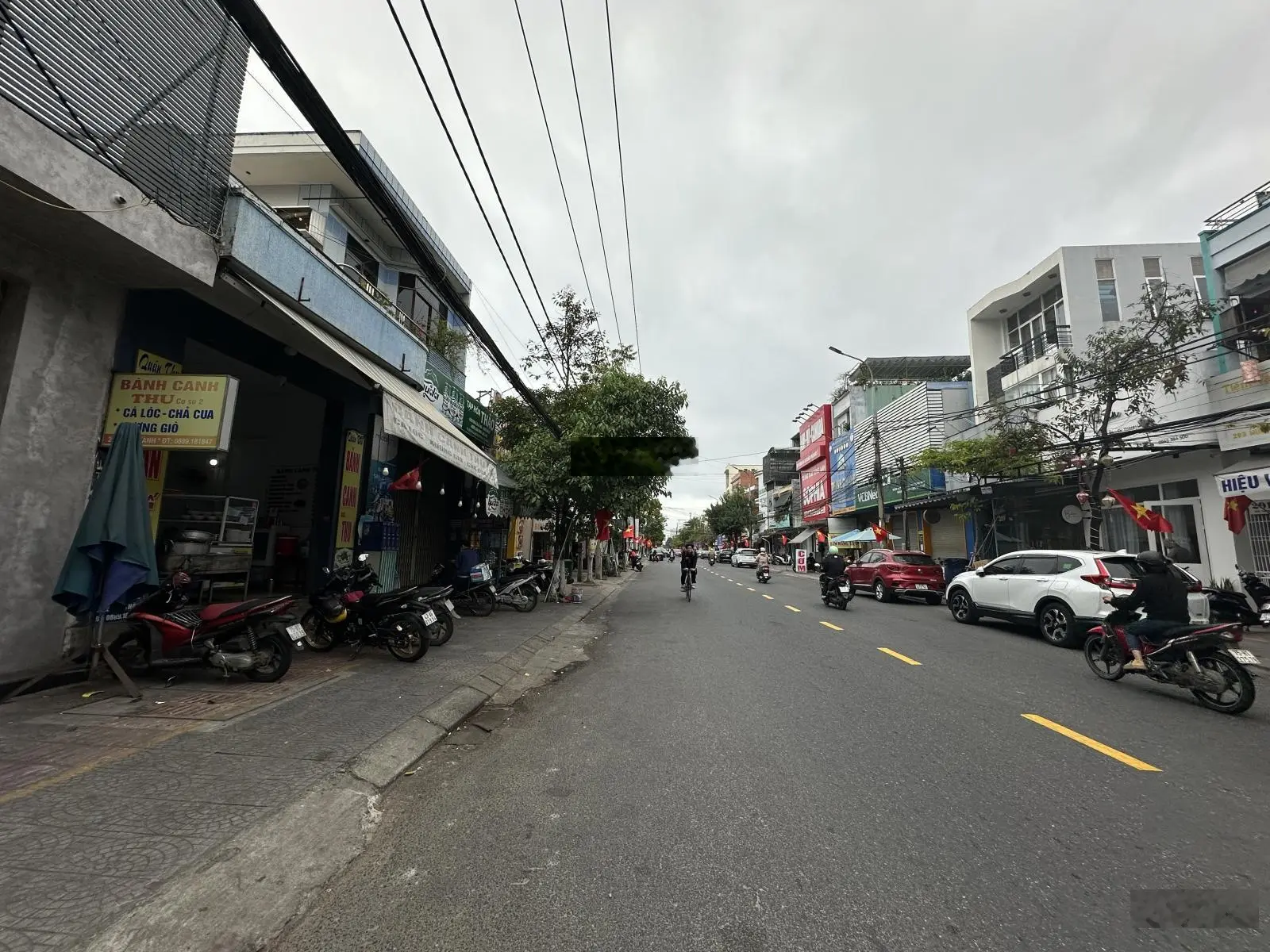 Chính chủ cần bán gấp nhà 2 tầng MT Lê Lợi Giá 14.7 tỷ 4.85 x 16.31 = 85.1m Hướng Đông