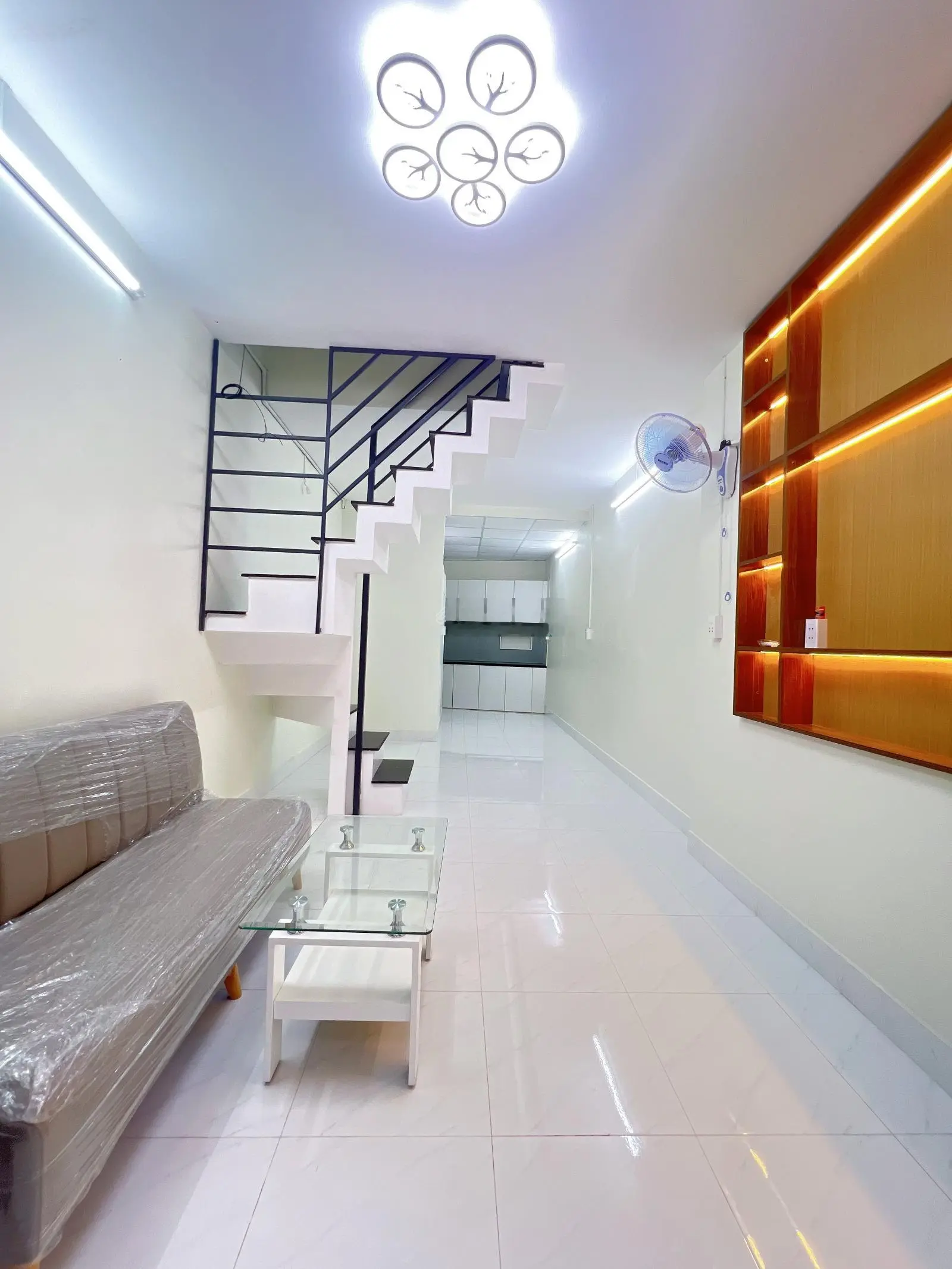Siêu hời! Bán nhà riêng 30m2 tại đường Lê Văn Lương, Nhà Bè giá chỉ 980 triệu VND