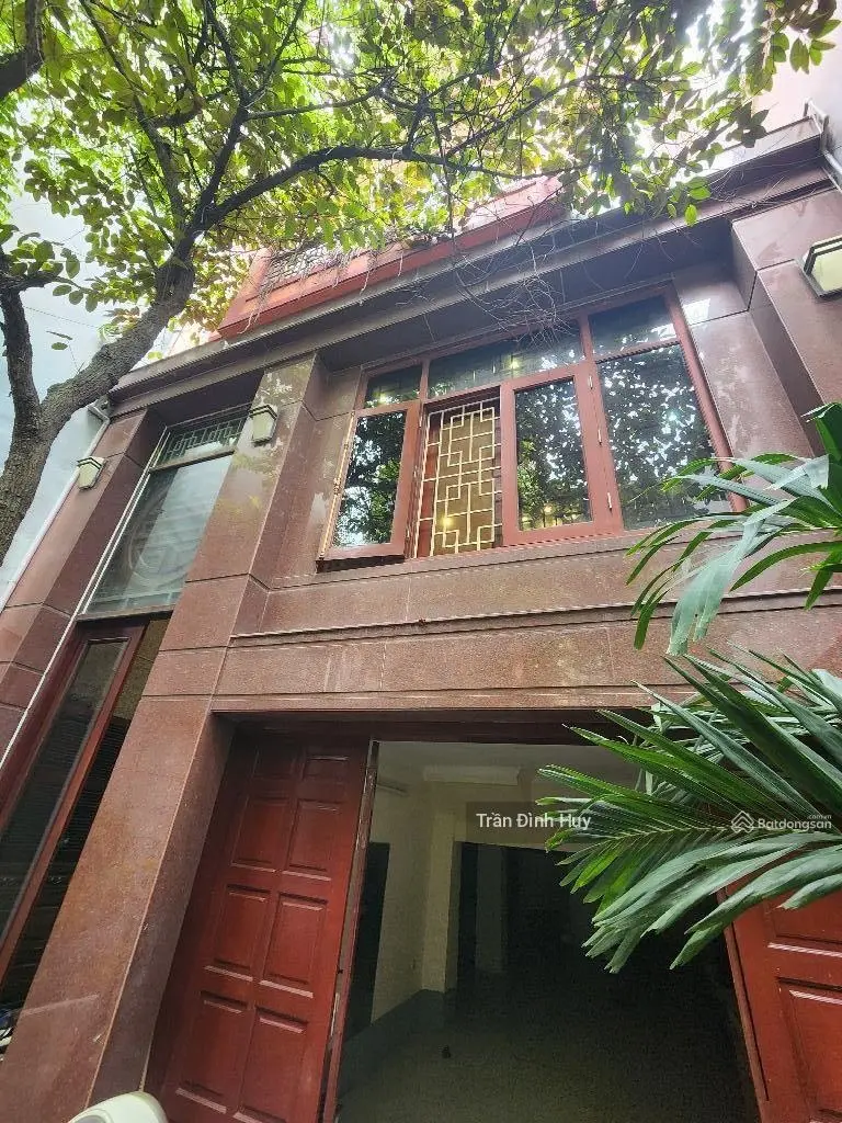 (Nhà vườn - Nguyễn Khánh Toàn) 106m2 - MT 6m. Có hầm. Giá 22.8 tỷ