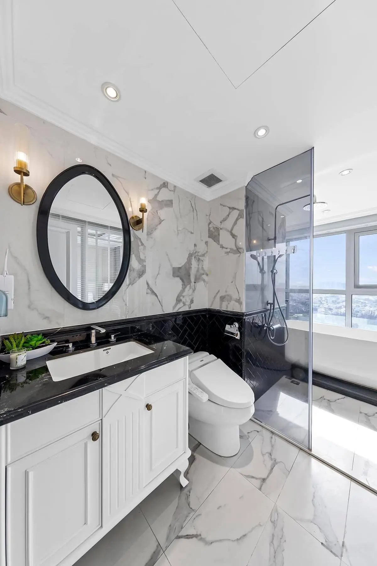 Cần bán căn hộ chung cư Kingdom 101, 103m2, 3PN, Q10, giá: 8 tỷ, LH: 0903077206 Được