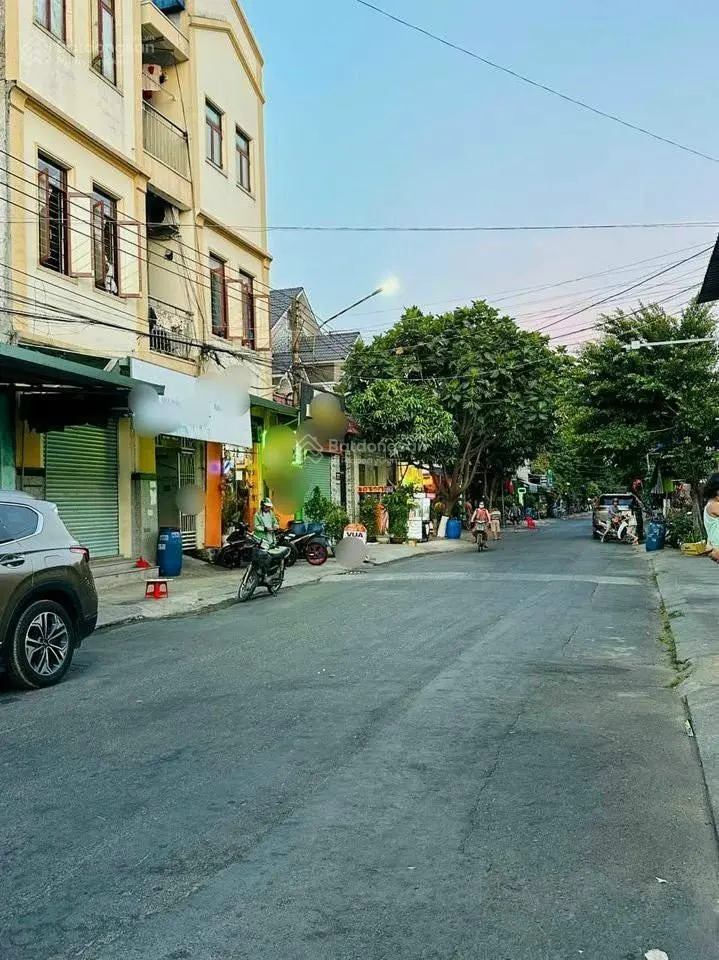 Bán nhà lô góc 9 phòng trọ 1 kiot đất 5x30m giá 5,4 tỷ, tiện xây CHDV mới thu 35 triệu / 1 tháng