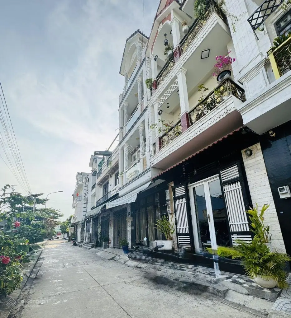 Bán nhà 4 tầng, đường 6 mét, diện tích : ngan 4 mét, dài 13,5 mét. Giá 6 tỷ 500 thương lượng.