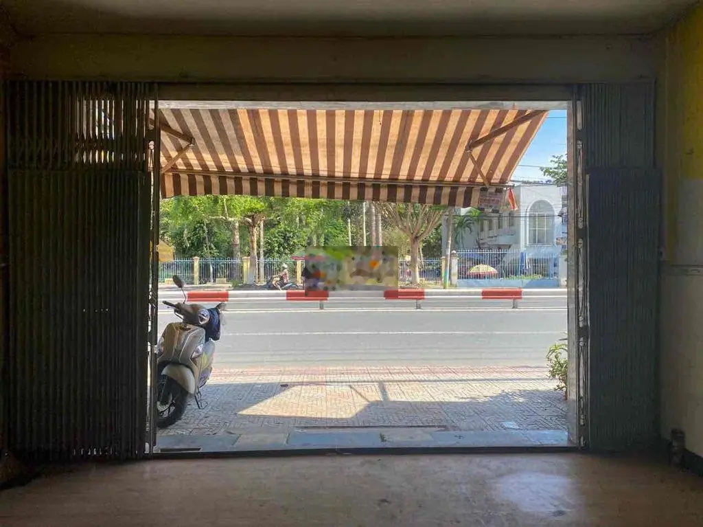 Nhà Mặt Tiền Đường Phạm Hùng, Phường 9, TP Vĩnh Long