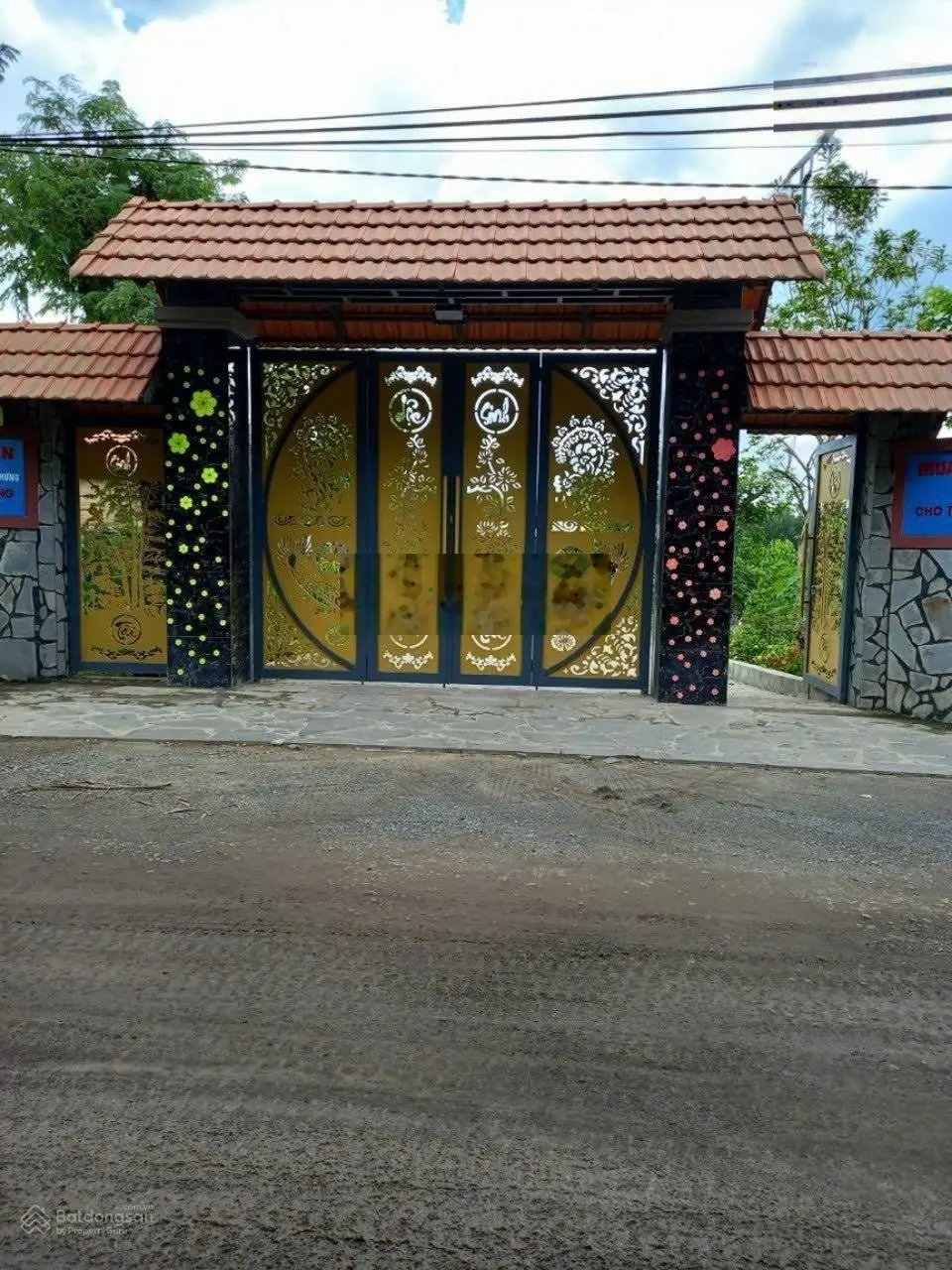 BÁN CĂN BIỆT THỰ .NHÀ GỖ.SÂN VƯỜN VIEW SUỐI 230m TẠI SUỐI TRE 61- TRẢNG BOM - ĐỒNG NAI.