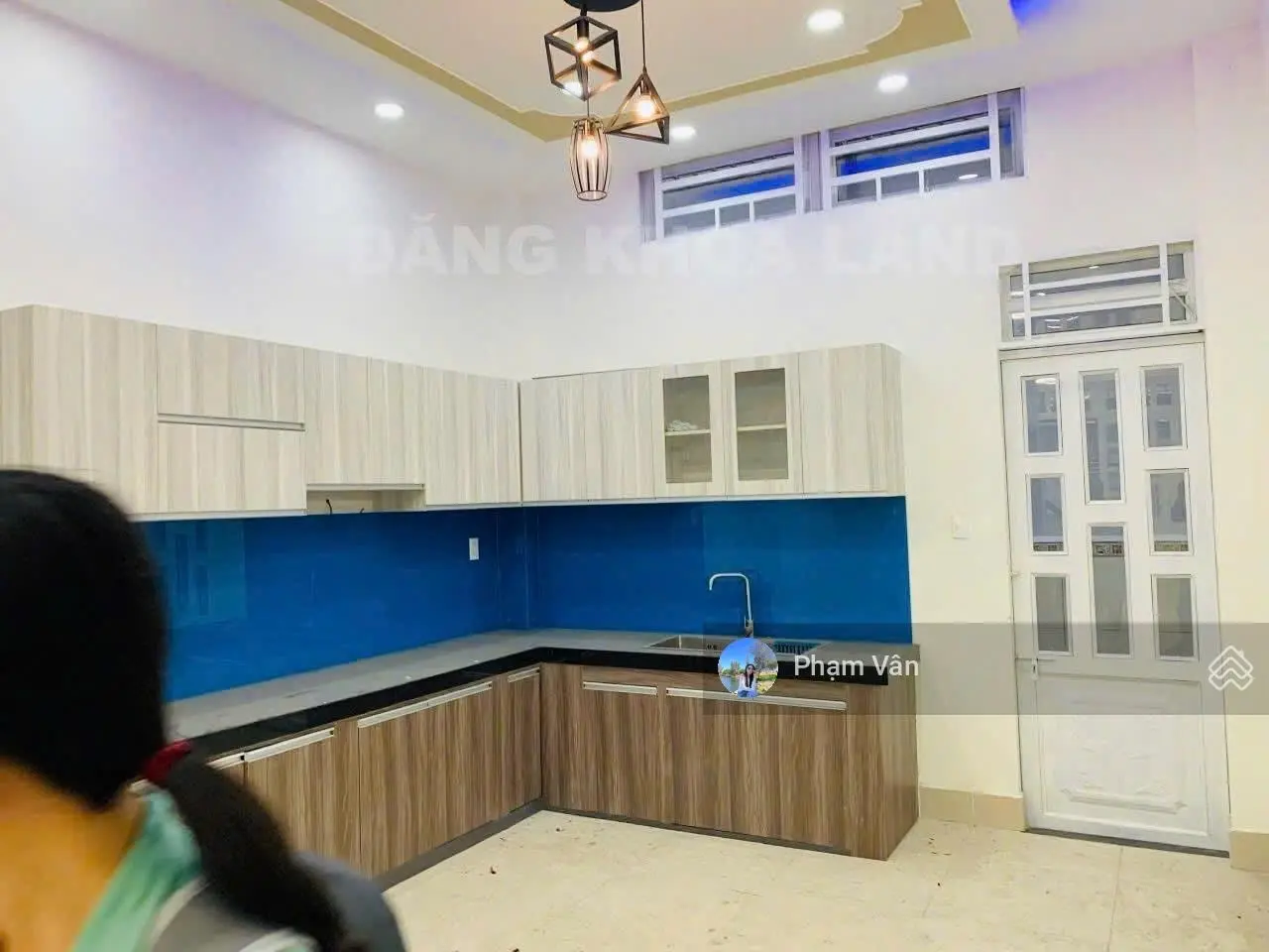 Nhà hướng đông nam- 1T2L - HXH đi bộ 10m ra mặt tiền đường, gần Xa Lộ Hà Nội - vuông vức, hoàn công