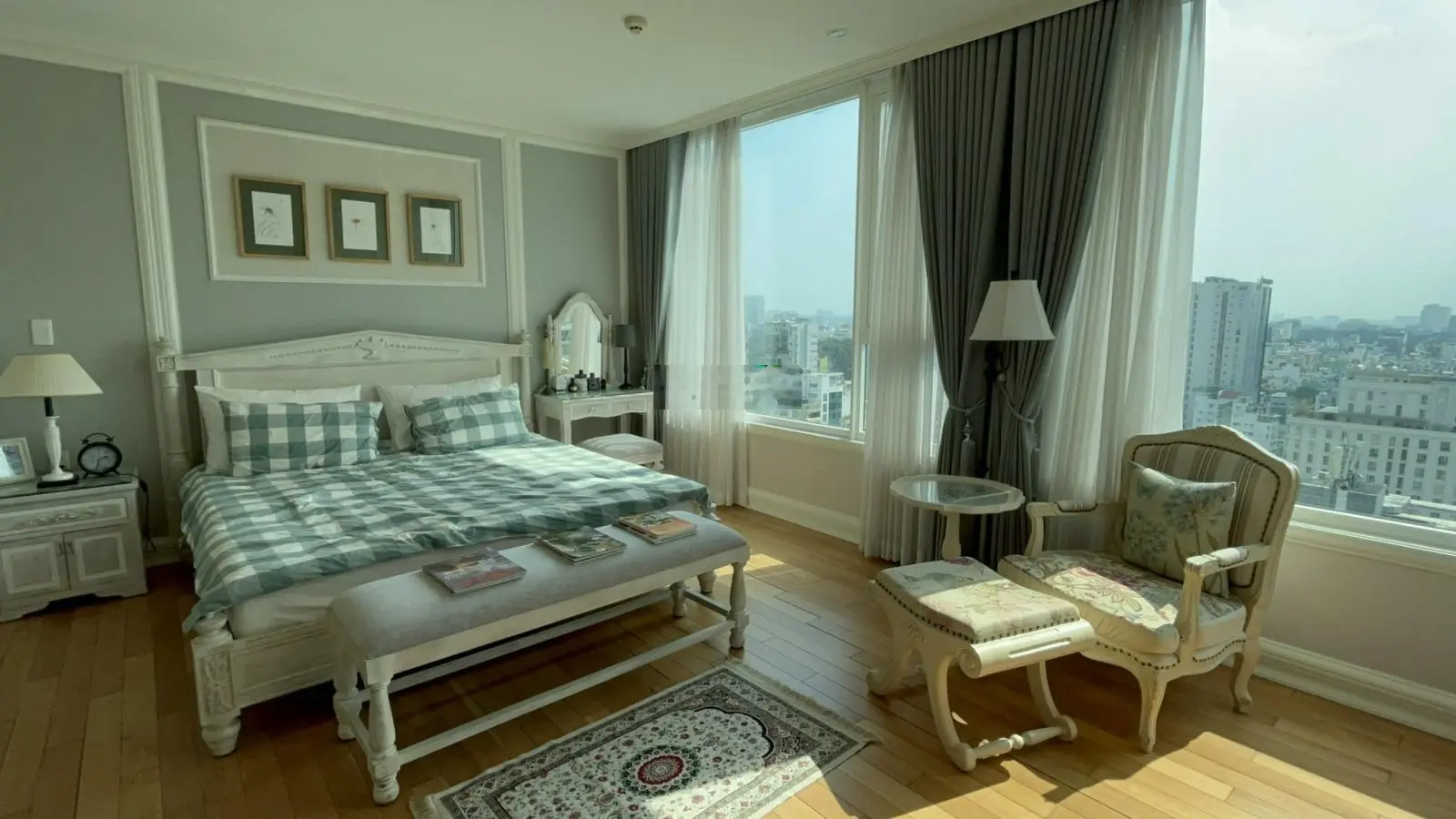 Bán căn góc 87m2 gồm 2PN/2WC Leman Luxury, tầng cao view, nhà mới, nhận nhà ở ngay. LH 0934 004 ***