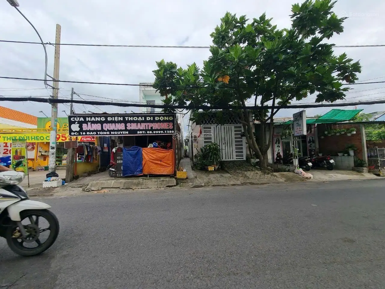 Nhà mặt tiền Đào Tông Nguyên 5mx40m mà giá bán 9.9 tỷ bằng căn nhà 80m2 trong hẻm Đào Tông Nguyên