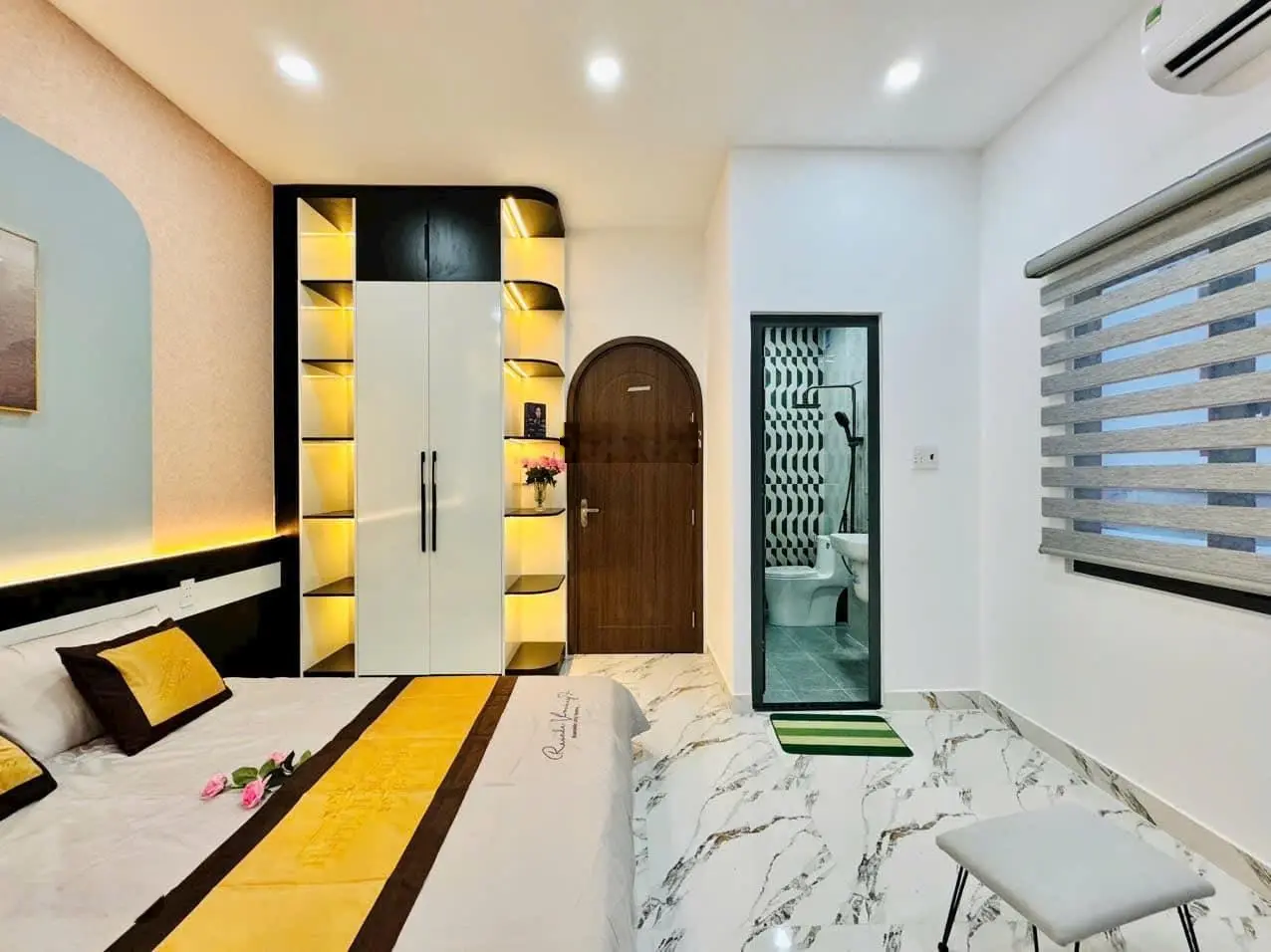 Chủ bán gấp nhà sang Trung Quốc định cư với con nhà HXH 418/ Trần Phú, P7, Quận 5, 64m2, 3tỷ570tr